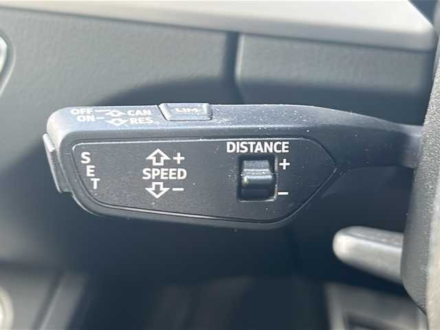 アウディ Ｑ５ 40TDIクワトロ スポーツ 愛知県 2019(令1)年 4.5万km グレイシアホワイトメタリック /禁煙車/正規ディーラー車//MMIナビ・フルセグTV//全方位カメラ//Sラインパッケージ//純正１９インチアルミ//アシスタンスパッケージ//マトリクスLEDパッケージ//ドライブセレクト//ACC//黒ハーフレザーシート//前席パワーシート//前席シートヒーター//パワーバックドア//パーキングエイド//パークアシスト//アウディプレセンス//アウディサイドアシスト//アクティブレーンアシスト//バーチャルコックピット//ビルトインETC2.0//ルーフレール//電子パーキング//電動格納ミラーウインカー//パドルシフト//ステアスイッチ//横滑り防止装置//純正フロアマット//新車保証書/取扱説明書//スペアキー//記録簿R5.R4.R2