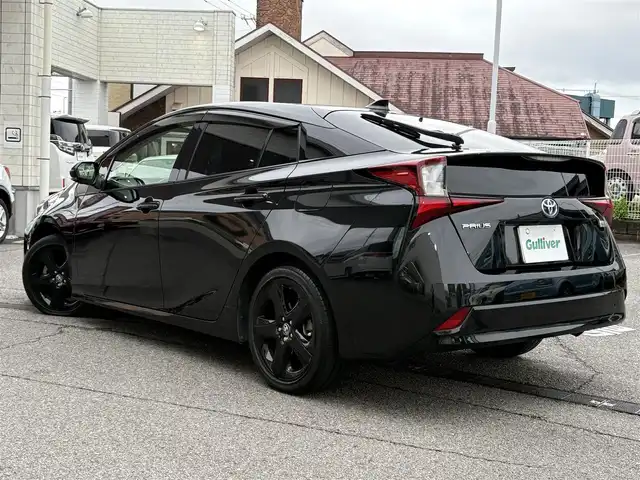 トヨタ プリウス S ツーリングセレ ブラックED 愛知県 2022(令4)年 4.7万km プレシャスブラックパール 登録時46335km/純正ナビ/　フルセグTV/BT/USB/ラジオ/TVキャンセラー/バックカメラ/前後ドラレコ/LEDヘッドライト/オートハイビーム/レーダークルーズコントロール/レーンキープアシスト/黒革シート/シートヒーター/ステアリングスイッチ/純正フロアマット/ドアバイザー