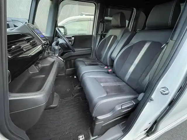 ホンダ Ｎ ＢＯＸ カスタム L ターボ 滋賀県 2020(令2)年 4.2万km プラチナホワイトパール 純正8インチナビ/【Bluetooth/CD/DVD/フルセグTV/USB】/両側パワースライドドア/ハーフレザーシート/バックカメラ/追従クルーズコントロール/レーンキープアシスト/リアソナー/LEDヘッドライト/オートマチックハイビーム/ビルトインETC/D/Nシートヒーター/前後純正ドライブレコーダー/純正フロアマット/プッシュスタート/スマートキー/ステアリングリモコン