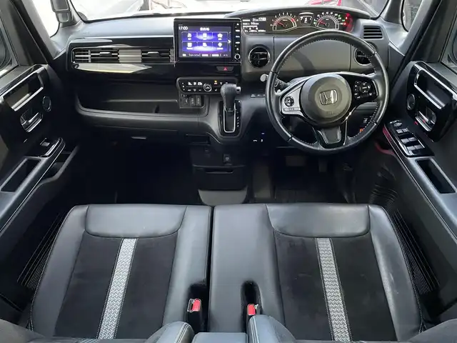 ホンダ Ｎ ＢＯＸ カスタム L ターボ 滋賀県 2020(令2)年 4.2万km プラチナホワイトパール 純正8インチナビ/【Bluetooth/CD/DVD/フルセグTV/USB】/両側パワースライドドア/ハーフレザーシート/バックカメラ/追従クルーズコントロール/レーンキープアシスト/リアソナー/LEDヘッドライト/オートマチックハイビーム/ビルトインETC/D/Nシートヒーター/前後純正ドライブレコーダー/純正フロアマット/プッシュスタート/スマートキー/ステアリングリモコン