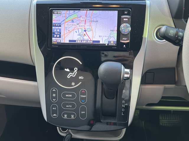 日産 デイズ X 京都府 2017(平29)年 6.1万km ホワイトパール Carrozzeriaナビ/・フロント/バック/サイドカメラ/・フルセグTV/BT Audio/CD/DVD/AM/FM/プッシュスタート/電格ウィンカーミラー/オートリトラクタブルミラー/アイドリングストップ/衝突軽減システム/横滑り防止装置/純正ドアバイザー/フロアマット/保証書/取扱説明書/スマートキースペア×1