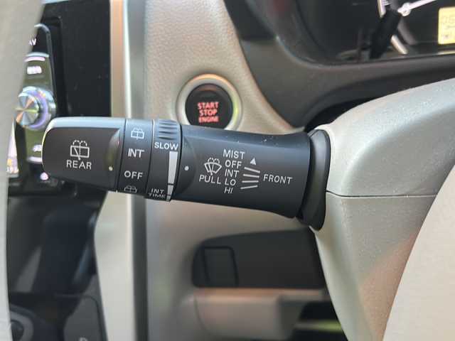 日産 デイズ X 京都府 2017(平29)年 6.1万km ホワイトパール Carrozzeriaナビ/・フロント/バック/サイドカメラ/・フルセグTV/BT Audio/CD/DVD/AM/FM/プッシュスタート/電格ウィンカーミラー/オートリトラクタブルミラー/アイドリングストップ/衝突軽減システム/横滑り防止装置/純正ドアバイザー/フロアマット/保証書/取扱説明書/スマートキースペア×1