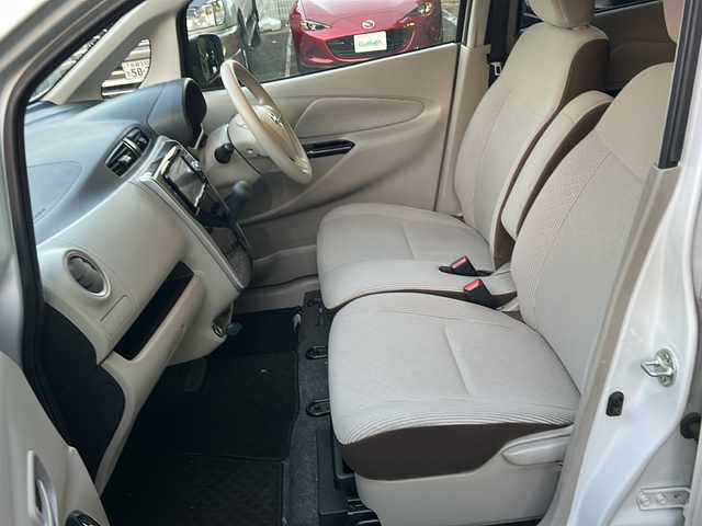 日産 デイズ X 京都府 2017(平29)年 6.1万km ホワイトパール Carrozzeriaナビ/・フロント/バック/サイドカメラ/・フルセグTV/BT Audio/CD/DVD/AM/FM/プッシュスタート/電格ウィンカーミラー/オートリトラクタブルミラー/アイドリングストップ/衝突軽減システム/横滑り防止装置/純正ドアバイザー/フロアマット/保証書/取扱説明書/スマートキースペア×1