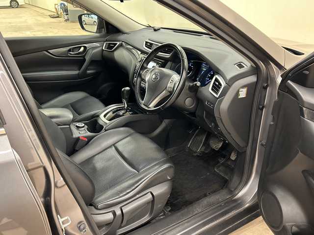 日産 エクストレイル 20X エマージェンシーブレーキ 道央・札幌 2014(平26)年 7.2万km グレー 4WD//クルーズコントロール//アイドリングストップ//メモリナビ//ワンセグテレビ//バックカメラ//クルーズコントロール//ドアバイザー//プッシュスタート//ETC//エンジンスターター//シートヒーター