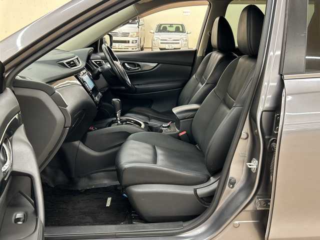 日産 エクストレイル 20X エマージェンシーブレーキ 道央・札幌 2014(平26)年 7.2万km グレー 4WD//クルーズコントロール//アイドリングストップ//メモリナビ//ワンセグテレビ//バックカメラ//クルーズコントロール//ドアバイザー//プッシュスタート//ETC//エンジンスターター//シートヒーター