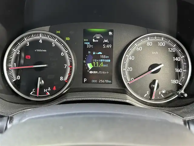 トヨタ ヴォクシー S－G 福岡県 2022(令4)年 2.6万km グリッターブラックガラスフレーク ワンオーナー/純正8インチディスプレイオーディオ/　（AM/FM/Bluetooth/Miracast/ナビキット）/バックカメラ/トヨタセーフティーセンス/・プリクラッシュセーフティ/・レーントレーシングアシスト/・レーンディバーチャーアラート/・オートマッチクハイビーム/・プロアクティブドライビングアシスト/・発進遅れ告知機能/・ロードサインアシスト/・レーダークルーズコントロール/・ドライバー異常時対応システム/コーナーセンサー/クリアランスソナー/横滑り防止装置/オートライト/純正16インチアルミホイール/左側パワースライドドア/電格ウインカーミラー/ビルトインETC2.0/サンシェード/3列シート/純正フロアマット/ISOFIX/プッシュスタート/盗難防止装置/電源ソケット×1/スペアキー×1/保証書/取扱説明書/ナビ取扱説明書