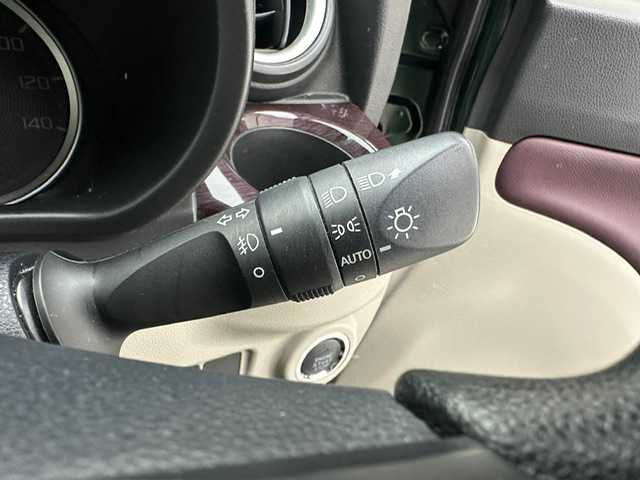 ダイハツ キャスト スタイル G VS SAⅢ 兵庫県 2020(令2)年 3.8万km ダークエメラルドマイカ ・純正オーディオ　/・前席シートヒーター　/・横滑り/・ＡＢＳ　/・純正１５インチＡＷ　/・ＳＡIII　/・ＬＥＤヘッドライト/・オートライト/・プッシュスタート/・スマートキー/　