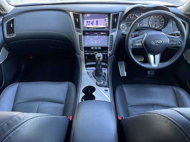 日産 スカイライン ハイブリッド 350GT Type SP 岐阜県 2018(平30)年 4.3万km ブリリアントホワイトパール 禁煙車/純正ナビ/フルセグTV/クルーズコントロール/アラウンドビューモニター/前後コーナーセンサー/衝突軽減ブレーキ/サンルーフ/BOSEスピーカー/シートヒーター/レザーシート/パワーシート/シートメモリー/ドライブレコーダー/ビルトインETC/パドルシフト/カーテンエアバッグ/純正アルミホイール/純正フロアマット/オートライト/オートハイビーム/プッシュスタート/スマートキー/スペアキー