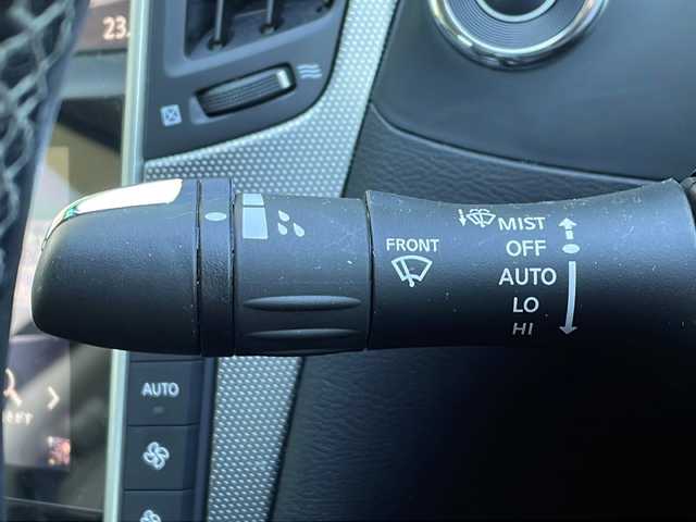 日産 スカイライン ハイブリッド 350GT Type SP 岐阜県 2018(平30)年 4.3万km ブリリアントホワイトパール 禁煙車/純正ナビ/フルセグTV/クルーズコントロール/アラウンドビューモニター/前後コーナーセンサー/衝突軽減ブレーキ/サンルーフ/BOSEスピーカー/シートヒーター/レザーシート/パワーシート/シートメモリー/ドライブレコーダー/ビルトインETC/パドルシフト/カーテンエアバッグ/純正アルミホイール/純正フロアマット/オートライト/オートハイビーム/プッシュスタート/スマートキー/スペアキー