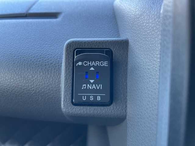 ダイハツ タント 富山県 2019(令1)年 6.2万km シャイニングホワイトパール 純正ナビ/型式：NMZK-W7OD/【DVD/SD/BT/フルセグTV】/CD再生機能確認できず/バックカメラ/両側パワースライドドア/LEDヘッドライト/スマートキー/ハーフレザーシート/シートヒーター（前席）/ドライブレコーダー/純正アルミホイール/電動格納ミラー/アイドリングストップ/ワンオーナー/ETC/プッシュスタート/VSC/純正フロアマット/ドアバイザー