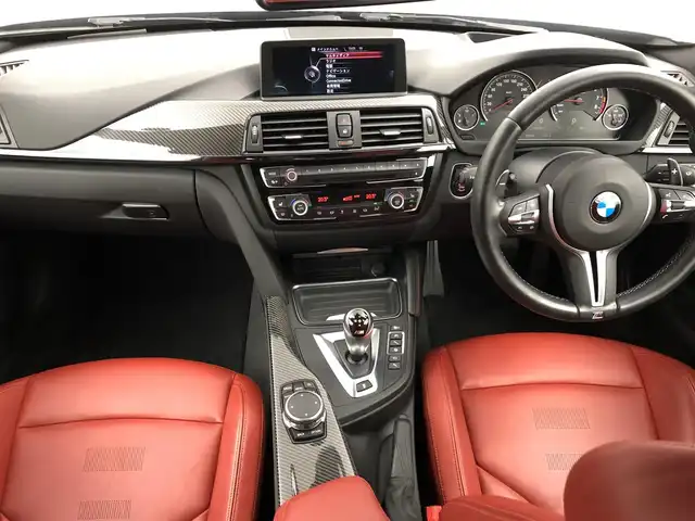 ＢＭＷ Ｍ４ クーペ 愛知県 2015(平27)年 2.6万km ミネラルグレー 純正青キャリパー/純正スリットローター/純正カーボンルーフ/パドルシフト/走行モード切替/純正ナビ/（CD/DVD/BT/ワンセグ）/バックカメラ/ETC/純正ドラレコ/前席シートヒーター/アイドリングストップ/横滑り防止/ヘッドアップディスプレイ/オートライト/フォグランプ/保証書/取扱説明書/スペアキー