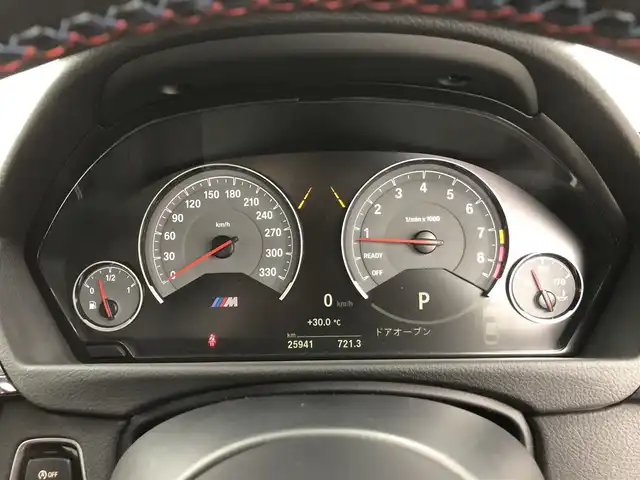ＢＭＷ Ｍ４ クーペ 愛知県 2015(平27)年 2.6万km ミネラルグレー 純正青キャリパー/純正スリットローター/純正カーボンルーフ/パドルシフト/走行モード切替/純正ナビ/（CD/DVD/BT/ワンセグ）/バックカメラ/ETC/純正ドラレコ/前席シートヒーター/アイドリングストップ/横滑り防止/ヘッドアップディスプレイ/オートライト/フォグランプ/保証書/取扱説明書/スペアキー