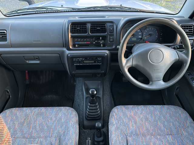 スズキ ジムニー XC 京都府 1998(平10)年 14.3万km シルキーシルバーメタリック ドアバイザー/4WD/フォグランプ