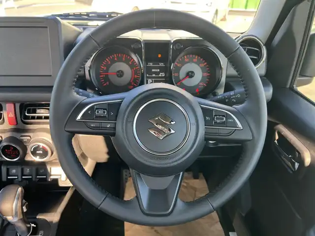 スズキ ジムニー XC 栃木県 2025(令7)年 0.1千km ミディアムグレー 新車時保証書/取扱説明書/デュアルセンサーブレーキサポート/レーンアシスト/バックソナー/クルーズコントロール/LEDヘッドライト/ヘッドライトウォッシャー/運転席・助手席シートヒーター/純正16インチAW/オートリトラクタブルミラー/スマートキー×2/プッシュスタート