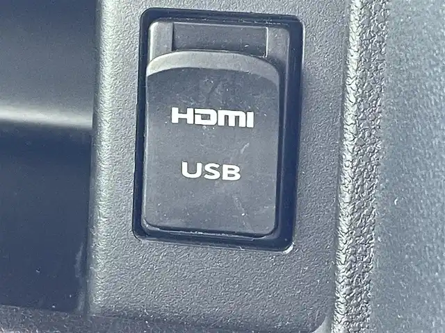 ダイハツ タント カスタムX トップED VS SAⅢ 三重県 2019(平31)年 10万km パールホワイトⅢ スマートアシスト3/コーナーセンサー（リア）/純正メモリナビ（8インチ）/　＊全周囲モニター/パワースライドドア（運転席側/助手席側）/LEDヘッドランプ/オートライト/ボディ同色電動オート格納ドアミラー/155/65R14タイヤ/　＊14インチアルミ/トップシェイドガラス/SRSエアバック（運転席/助手席/サイド）/シートヒーター（運転席）/キーフリー/イモビライザー/プッシュスタート