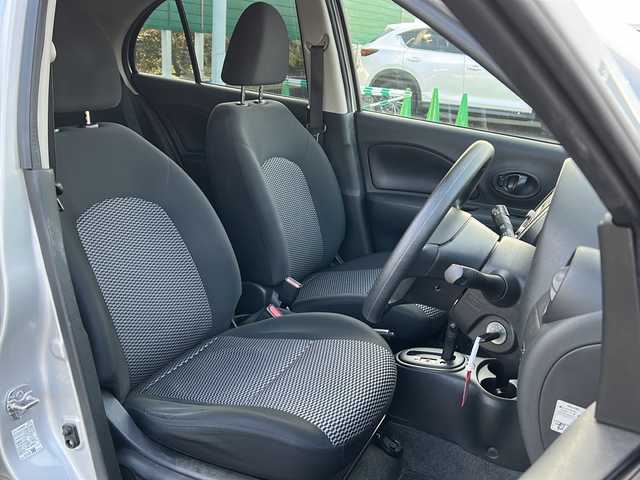 日産 マーチ 12S 茨城県 2019(平31)年 5.2万km ブリリアントシルバー オーディオプレイヤー/AUX/CD/AM/FM/キーレスエントリー/純正フロアマット/横滑り防止装置