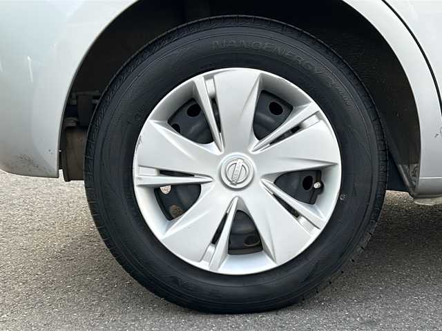 日産 マーチ 12S 茨城県 2019(平31)年 5.2万km ブリリアントシルバー オーディオプレイヤー/AUX/CD/AM/FM/キーレスエントリー/純正フロアマット/横滑り防止装置