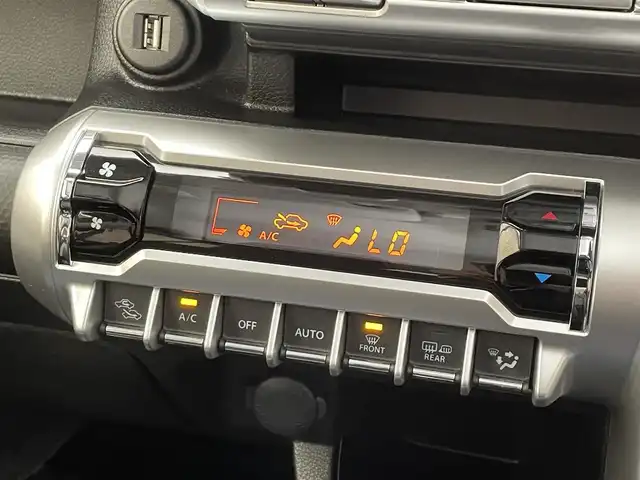 スズキ クロスビー HYBRID MZ 岩手県 2019(令1)年 1.1万km キャラバンアイボリーパールメタリック/ホワイト 2トーンルーフ ワンオーナー/４WD/ターボ/全方位モニター/ヒルディセントコントロール/スズキセーフティサポート/デュアルセンサーブレーキサポート/車線逸脱警報/誤発進抑制機能/先行車発信お知らせ機能/リヤパーキングセンサー/クルーズコントロール/横滑り防止装置/アイドリングストップ/前席シートヒーター/パドルシフト/純正ナビ/フルセグTV/ステアリングスイッチ/ドライブレコーダー/ETC/LEDヘッドライト/LEDフォグライト/純正16インチアルミホイール