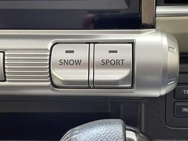 スズキ クロスビー HYBRID MZ 岩手県 2019(令1)年 1.1万km キャラバンアイボリーパールメタリック/ホワイト 2トーンルーフ ワンオーナー/４WD/ターボ/全方位モニター/ヒルディセントコントロール/スズキセーフティサポート/デュアルセンサーブレーキサポート/車線逸脱警報/誤発進抑制機能/先行車発信お知らせ機能/リヤパーキングセンサー/クルーズコントロール/横滑り防止装置/アイドリングストップ/前席シートヒーター/パドルシフト/純正ナビ/フルセグTV/ステアリングスイッチ/ドライブレコーダー/ETC/LEDヘッドライト/LEDフォグライト/純正16インチアルミホイール