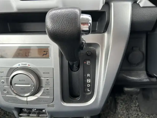 スズキ ハスラー X ターボ 岡山県 2014(平26)年 7.2万km パールホワイト/ブラック2トーンルーフ 4WD/登録時走行距離71120km/エクリプスナビ AVN-Z03i/(AM/FM/CD/DVD/TV/BT)/レーダーブレーキサポート/・衝突被害軽減ブレーキ/・誤発進抑制機能/アイドリングストップ/ルーフレール/キャリアー/HIDオートライト/ダウンヒルアシスト/シートヒーター/社外16インチAW付サマータイヤ車載/フォグランプ/ベンチシート/フルフラットシート/純正フロアマット/スマートキー×2/プッシュスタート/ETC