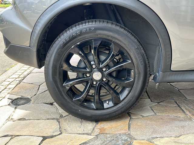日産 ジューク 15RX Vセレクション 静岡県 2019(平31)年 3.3万km ダークメタルグレー 純正ナビ/・SD/・FM/AM/・フルセグTV/・USB/・Bluetooth/・CD/DVD/・Music Stocker/・AUX/主要装備/・ＥＴＣ２．０/・バックカメラ/・１７インチ純正アルミ/・衝突被害軽減ブレーキ/・オートエアコン/・フォグランプ/・ＨＩＤヘッドライト/・横滑り防止装置/・レーンキープアシスト/・アイドリングストップ/・ＡＢＳ/・オートライト
