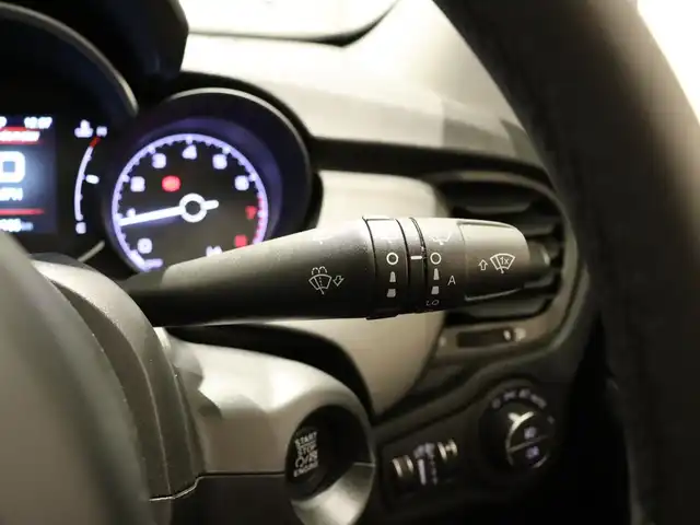 フィアット ５００Ｘ 静岡県 2022(令4)年 1.7万km グレー 衝突軽減ブレーキ　/ＡＣＣ　/ＨＩＤ　/ＣａｒＰｌａｙ　/純正１８ＡＷ　/ＥＴＣ　/パドルシフト　/パワーシート／ヒーター　/アイドリングストップ　/オートハイビーム　/スマートキー　/コーナーセンサー