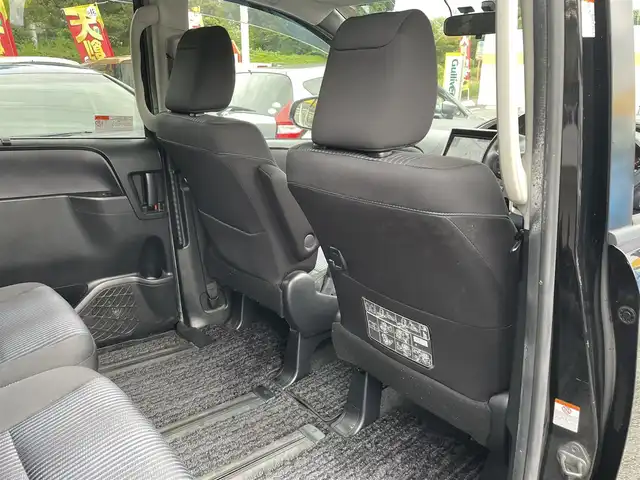 トヨタ ヴォクシー ZS 煌 道南・函館 2015(平27)年 5.3万km ブラック ワンオーナー/ディーラーop 9インチSDナビ/・フルセグTV/CD/DVD/BT/SD REC/純正フリップダウンモニター/バックカメラ/ビルトインETC2.0/前後ドライブレコーダー/両側パワースライドドア/アイドリングストップ機能/スマートキー/純正16インチAW/LEDヘッドライト/フォグランプ/横滑り防止装置/ドアバイザー/純正フロアマット/保証書/取扱説明書/スペアキー×１