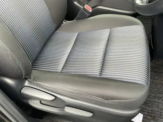トヨタ ヴォクシー ZS 煌 道南・函館 2015(平27)年 5.3万km ブラック ワンオーナー/ディーラーop 9インチSDナビ/・フルセグTV/CD/DVD/BT/SD REC/純正フリップダウンモニター/バックカメラ/ビルトインETC2.0/前後ドライブレコーダー/両側パワースライドドア/アイドリングストップ機能/スマートキー/純正16インチAW/LEDヘッドライト/フォグランプ/横滑り防止装置/ドアバイザー/純正フロアマット/保証書/取扱説明書/スペアキー×１