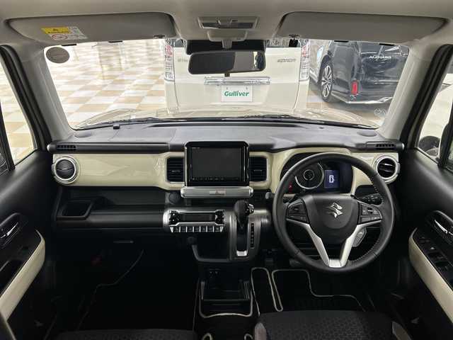 スズキ クロスビー HYBRID MZ 神奈川県 2023(令5)年 1万km キャラバンアイボリーパールメタリック/ホワイト 2トーンルーフ 純正9型ナビ【CN-RZ875】/AM　FM　フルセグ　USB　SD　MSV　Bluetooth/バックカメラ/セーフティサポート/アダプティブクルーズコントロール/ETC/革巻きステアリング/パドルシフト/ステアリングリモコン/充電用USBポート×2/シートバックテーブル/ISOFIX対応/スマートキー/純正フロアマット/LEDヘッドライト/フォグランプ/純正16インチアルミ/前後コーナーセンサー/デュアルカメラブレーキサポート/車線維持支援機能/車線逸脱警報機能/ふらつき警報機能/誤発進抑制機能（前方/後方）/先行車発進お知らせ機能/ハイビームアシスト/後退時ブレーキサポート/リアパーキングセンサー