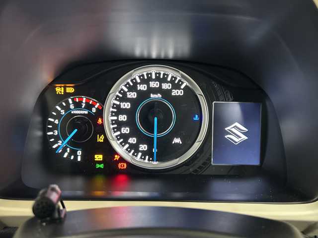 スズキ クロスビー HYBRID MZ 神奈川県 2023(令5)年 1万km キャラバンアイボリーパールメタリック/ホワイト 2トーンルーフ 純正9型ナビ【CN-RZ875】/AM　FM　フルセグ　USB　SD　MSV　Bluetooth/バックカメラ/セーフティサポート/アダプティブクルーズコントロール/ETC/革巻きステアリング/パドルシフト/ステアリングリモコン/充電用USBポート×2/シートバックテーブル/ISOFIX対応/スマートキー/純正フロアマット/LEDヘッドライト/フォグランプ/純正16インチアルミ/前後コーナーセンサー/デュアルカメラブレーキサポート/車線維持支援機能/車線逸脱警報機能/ふらつき警報機能/誤発進抑制機能（前方/後方）/先行車発進お知らせ機能/ハイビームアシスト/後退時ブレーキサポート/リアパーキングセンサー