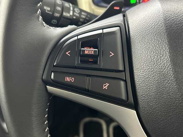 スズキ クロスビー HYBRID MZ 神奈川県 2023(令5)年 1万km キャラバンアイボリーパールメタリック/ホワイト 2トーンルーフ 純正9型ナビ【CN-RZ875】/AM　FM　フルセグ　USB　SD　MSV　Bluetooth/バックカメラ/セーフティサポート/アダプティブクルーズコントロール/ETC/革巻きステアリング/パドルシフト/ステアリングリモコン/充電用USBポート×2/シートバックテーブル/ISOFIX対応/スマートキー/純正フロアマット/LEDヘッドライト/フォグランプ/純正16インチアルミ/前後コーナーセンサー/デュアルカメラブレーキサポート/車線維持支援機能/車線逸脱警報機能/ふらつき警報機能/誤発進抑制機能（前方/後方）/先行車発進お知らせ機能/ハイビームアシスト/後退時ブレーキサポート/リアパーキングセンサー