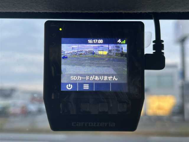 スズキ スペーシア HYBRID G 千葉県 2021(令3)年 1.4万km シルキーシルバーメタリック スズキセーフティサポート/・衝突被害軽減システム/・軽量衝撃吸収ボディー/・誤発進抑制機能/・ふらつき警報機能/・車線逸脱警報機能/・後方誤発進抑制機能/・リヤパーキングセンサー/純正SDナビ/・ラジオ/CD/DVD/BT/フルセグTV/ETC/ドライブレコーダー前方/横滑り防止装置/アイドリングストップ/プッシュスタート/スマートキー/取扱説明書/保証書/スペアキー