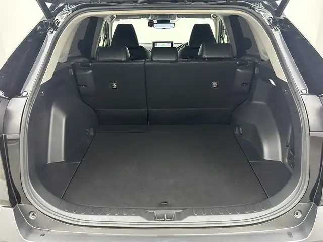 トヨタ ＲＡＶ４ G Zパッケージ 岡山県 2022(令4)年 4万km アティチュードブラックマイカ トヨタセーフティセンス/・プリクラッシュセーフティ/・レーンキープアシスト/・レーダークルーズコントロール/・オートハイビーム/純正SDナビゲーション/(CD/DVD/SD/BT/HDMI/USB/フルセグTV)/バックモニター/ビルトインETC/社外ドライブレコーダー前後/黒レザーシート/運転席パワーシート/運転席メモリシート/前席シートヒーター/前席エアシート/ステアリングリモコン/ステアリングヒーター/ヘッドアップディスプレイ/パワーバックドア/LEDヘッドライト/LEDフォグランプ/社外ツイーター/ISOFIX/横滑り防止/ルーフレール/純正フロアマット/純正18インチAW