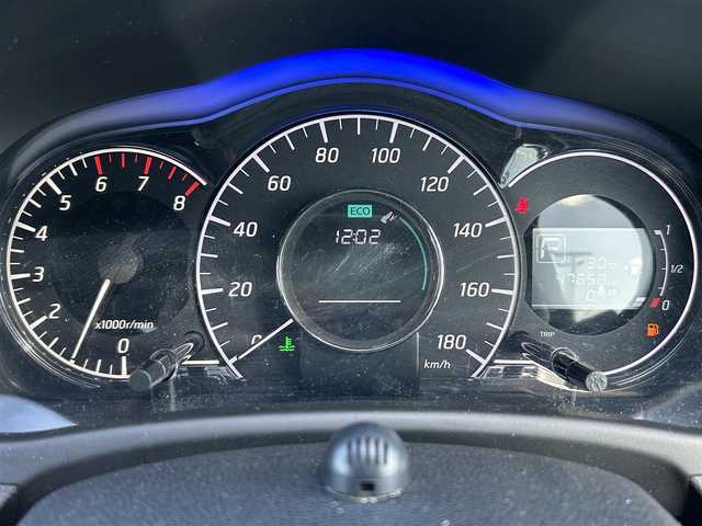 日産 ノート X DIG－S エマージェンシーB 和歌山県 2014(平26)年 4.8万km スーパーブラック 純正7インチワイドナビ/フルセグTV/CD/TVキャンセラー/全周囲カメラ/ETC/ドライブレコーダー/衝突軽減カメラ/車線逸脱防止機能/コーナーセンサー/LEDヘッドライト/ヘッドライトレベライザー/フルオートエアコン/電格ミラー/ECOモード/プッシュスタート/スマートキー