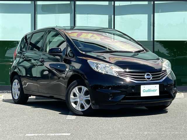 日産 ノート X DIG－S エマージェンシーB 和歌山県 2014(平26)年 4.8万km スーパーブラック 純正7インチワイドナビ/フルセグTV/CD/TVキャンセラー/全周囲カメラ/ETC/ドライブレコーダー/衝突軽減カメラ/車線逸脱防止機能/コーナーセンサー/LEDヘッドライト/ヘッドライトレベライザー/フルオートエアコン/電格ミラー/ECOモード/プッシュスタート/スマートキー