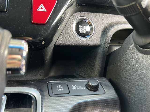 ホンダ ステップワゴン スパーダ クルスピセンシング 愛知県 2018(平30)年 6.9万km プレミアムスパークルブラックパール 登録時走行距離68994km/ワンオーナー/社外7インチメモリナビ/(Bluetooth/フルセグTV/DVD)/ALPINE10.1インチフリップダウンモニター/無限フルエアロ/無限フロアマット/無限ドアバイザー/無限マフラー/ホンダセンシング/衝突軽減ブレーキ/レーンキープアシスト/先行車発進告知/ロードサインアシスト/アダプティブクルーズコントロール/誤発信抑制機能/両側パワスラ/ワクワクゲートバックドア/前席シートヒーター/ビルドインETC/パドルシフト/左側サイドアンダーミラー/スマートキー/(スペアキー×1)/取説/保証書