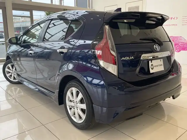 トヨタ アクア S スタイルブラック 埼玉県 2016(平28)年 5.6万km ダークブルーマイカ トヨタセーフティーセンス　/8インチメモリナビ/　　CD/DVD/BT/フルセグ/バックカメラ　/LEDオートライト　/純正15インチアルミホイール　/ETC