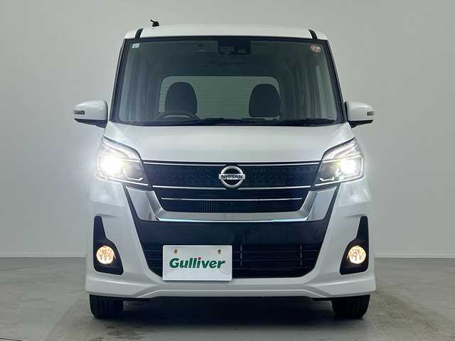 日産 デイズ ルークス ハイウェイスター Xターボ 奈良県 2017(平29)年 2.8万km ホワイトパール 禁煙車/純正ナビ/フルセグTV/（AM/FM/CD/DVD/Bluetooth）/全方位カメラ/インテリジェントエマージェンシーブレーキ/横滑り防止機能/アイドリングストップ/片側パワースライドドア/前方ドラレコ/LEDヘッドライト/オートライト/オートマチックハイビーム/プッシュスタート/スマートキー/純正フロアマット/純正AW