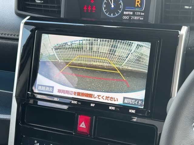 トヨタ ルーミー カスタムG－T 千葉県 2023(令5)年 2.2万km パールホワイトⅢ LED付きGRエアロ/純正9型ナビ/フルセグテレビ/Bluetooth接続/CD/DVD再生/ETC2.0/両側パワースライドドア/スマートアシスト/先行車発信お知らせ/標識認識機能/車線逸脱警報/オートハイビーム/レーダークルーズコントロール/衝突被害軽減システム/横滑り防止装置/アイドリングストップ/前後コーナーセンサー/ドライブレコーダー/LEDヘッドライト/オートライト/プッシュスタート/スマートキー/スペアキー×１/純正アルミホイール/保証書・取扱説明書