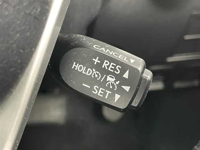 トヨタ ハイラックス Z 岡山県 2021(令3)年 5.1万km スーパーホワイトⅡ 純正ナビ　(NSZT-Y68T)/【CD/DVD/BT/SD/フルセグ】/4WD/ターボ/ＬＥＤヘッドライト　/ＥＴＣ　/バックカメラ　/クルーズコントロール　/ドライブレコーダー　前後/コーナーセンサー　前後/オートハイビーム　/ダウンヒルアシスト　/アイドリングストップ　/スペアキー×1/禁煙車/純正フロアマット/LEDフォグライト/センターデフロック/レーンアシスト