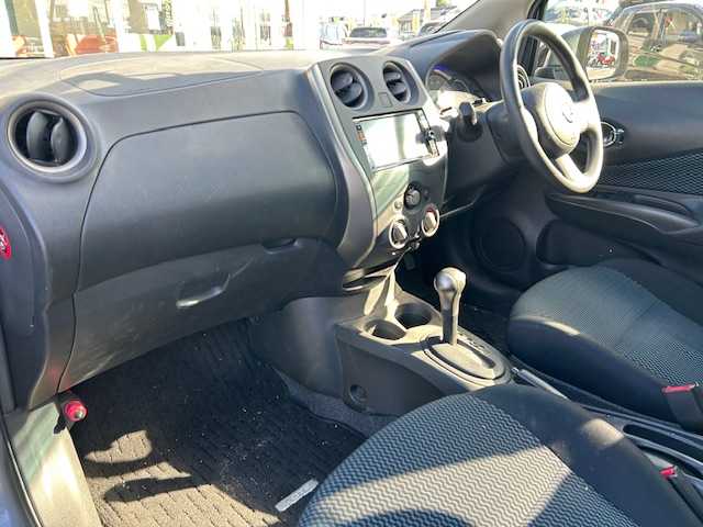 日産 ノート X DIG－S 静岡県 2013(平25)年 7.5万km ダークメタルグレー 純正メモリナビ/AM/FM/CD/DVD/BT/フルセグ/スマートキー/プッシュスタート/純正フロアマット/ETC