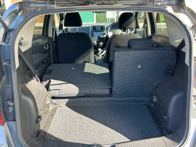 日産 ノート X DIG－S 静岡県 2013(平25)年 7.5万km ダークメタルグレー 純正メモリナビ/AM/FM/CD/DVD/BT/フルセグ/スマートキー/プッシュスタート/純正フロアマット/ETC