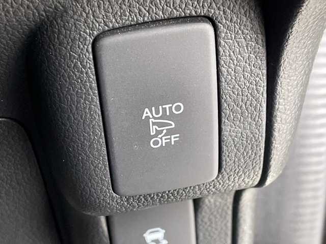 ホンダ Ｎ ＢＯＸ 2トーン カスタム G ターボLパッケージ 群馬県 2016(平28)年 4.8万km プレミアムホワイトパールⅡ 禁煙車　社外7インチナビ　バックカメラ　クルーズコントロール　両側パワースライドドア　HIDオートライト　ハーフレザーシート　純正15インチアルミホイール　ステアリングリモコン　パドルシフト　ETC