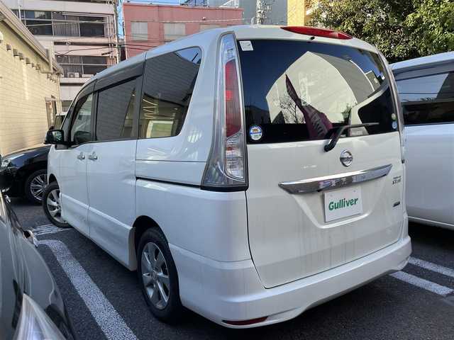 日産 セレナ