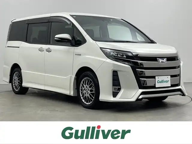 トヨタ ノア ハイブリッド Si ダブルバイビー 埼玉県 2018(平30)年 5.5万km ラグジュアリーホワイトパールクリスタルシャインガラスフレーク 純正１０インチナビ　/バックカメラ　/フリップダウンモニター/ビルトインＥＴＣ　/ドライブレコーダー　/セーフティセンス　/クルーズコントロール　/ミラー型ドラレコ　/シートヒーター　/純正アルミホイール　/オートハイビーム　/ＬＥＤライト