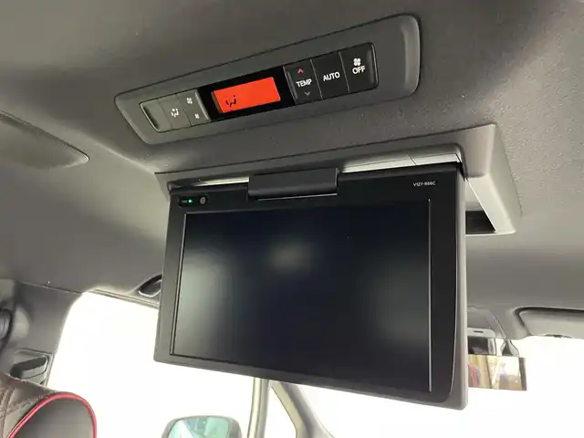 トヨタ ノア ハイブリッド Si ダブルバイビー 埼玉県 2018(平30)年 5.5万km ラグジュアリーホワイトパールクリスタルシャインガラスフレーク 純正１０インチナビ　/バックカメラ　/フリップダウンモニター/ビルトインＥＴＣ　/ドライブレコーダー　/セーフティセンス　/クルーズコントロール　/ミラー型ドラレコ　/シートヒーター　/純正アルミホイール　/オートハイビーム　/ＬＥＤライト