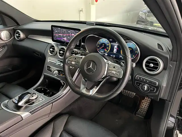 メルセデス・ベンツ Ｃ２２０ｄ ローレウスED スポーツプラスPKG 兵庫県 2021(令3)年 3.4万km オブシディアンブラック レザーエクスクルーシブパッケージ/パノラマサンルーフ/スポーツプラスパッケージ/レーダーセーフティパッケージ/エアバランスパッケージ/純正ナビ/全方位カメラ/ETC/ブルメスターサウンド/黒革シート/パワーシート/シートヒーター/ベンチレーション/パワートランク/HUD/ACC/LKA/BSM/マルチビームLEDヘッドライト/社外パナメリカーナグリル/スマートキー