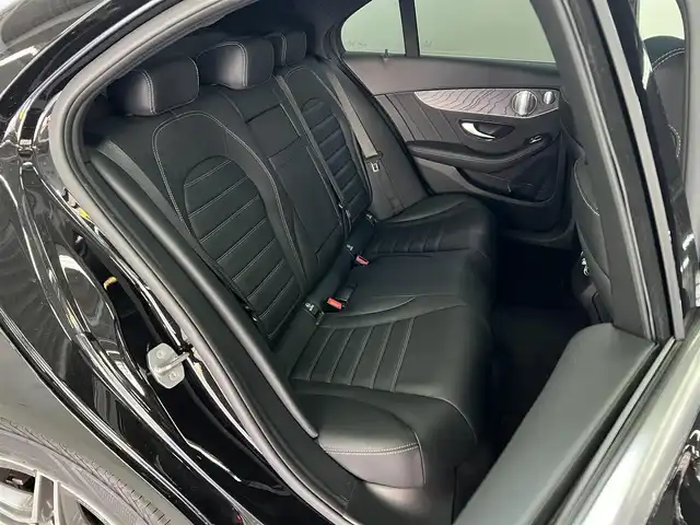 メルセデス・ベンツ Ｃ２２０ｄ ローレウスED スポーツプラスPKG 兵庫県 2021(令3)年 3.4万km オブシディアンブラック レザーエクスクルーシブパッケージ/パノラマサンルーフ/スポーツプラスパッケージ/レーダーセーフティパッケージ/エアバランスパッケージ/純正ナビ/全方位カメラ/ETC/ブルメスターサウンド/黒革シート/パワーシート/シートヒーター/ベンチレーション/パワートランク/HUD/ACC/LKA/BSM/マルチビームLEDヘッドライト/社外パナメリカーナグリル/スマートキー