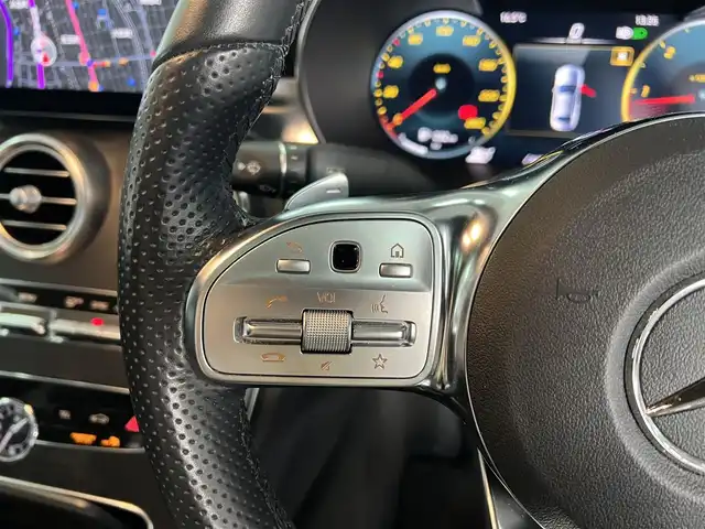 メルセデス・ベンツ Ｃ２２０ｄ ローレウスED スポーツプラスPKG 兵庫県 2021(令3)年 3.4万km オブシディアンブラック レザーエクスクルーシブパッケージ/パノラマサンルーフ/スポーツプラスパッケージ/レーダーセーフティパッケージ/エアバランスパッケージ/純正ナビ/全方位カメラ/ETC/ブルメスターサウンド/黒革シート/パワーシート/シートヒーター/ベンチレーション/パワートランク/HUD/ACC/LKA/BSM/マルチビームLEDヘッドライト/社外パナメリカーナグリル/スマートキー