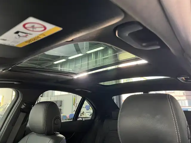 メルセデス・ベンツ Ｃ２２０ｄ ローレウスED スポーツプラスPKG 兵庫県 2021(令3)年 3.4万km オブシディアンブラック レザーエクスクルーシブパッケージ/パノラマサンルーフ/スポーツプラスパッケージ/レーダーセーフティパッケージ/エアバランスパッケージ/純正ナビ/全方位カメラ/ETC/ブルメスターサウンド/黒革シート/パワーシート/シートヒーター/ベンチレーション/パワートランク/HUD/ACC/LKA/BSM/マルチビームLEDヘッドライト/社外パナメリカーナグリル/スマートキー